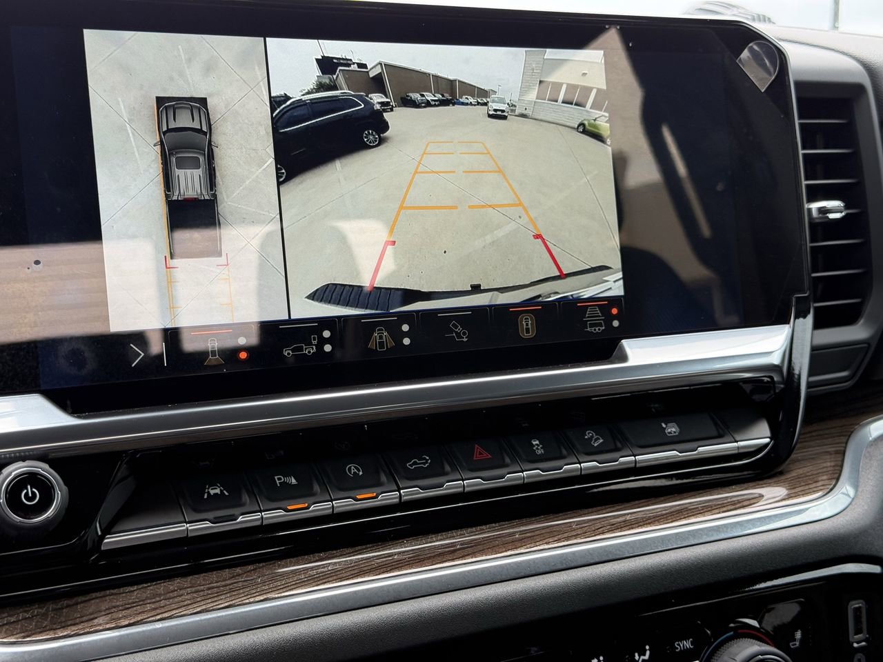 Used 2025 Chevrolet Silverado 1500 LT Trail Boss w/ LT Trail Boss Premium Package image 22