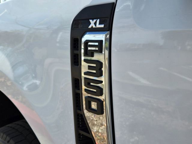 Used 2024 Ford F350 XL w/ XL Chrome Package image 7