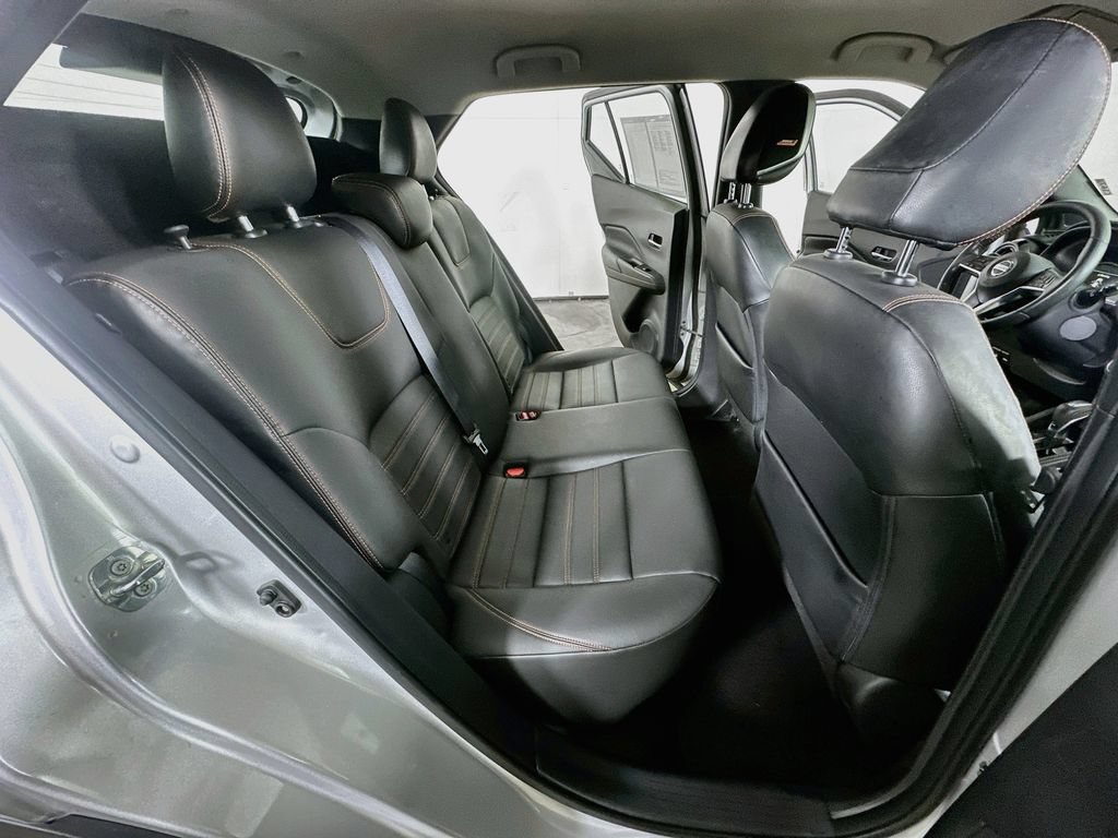 Used 2019 Nissan Kicks SR w/ SR Premium Package FWD image 10
