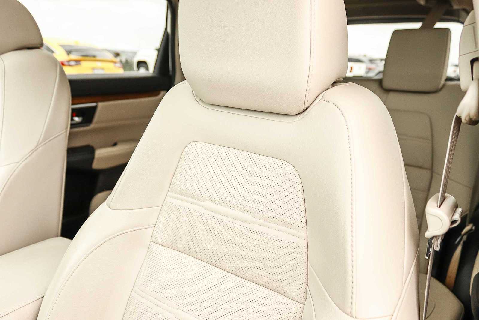 Used 2017 Honda CR-V Touring image 25