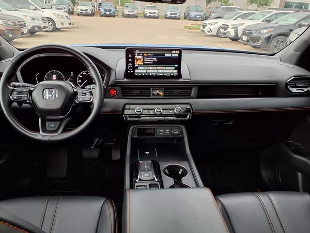 Used 2025 Honda Pilot TrailSport image 5
