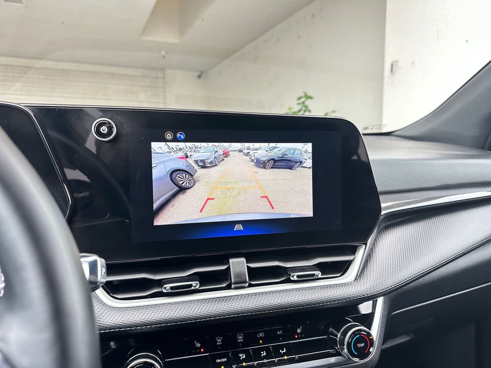 Used 2025 Chevrolet Equinox LT image 17