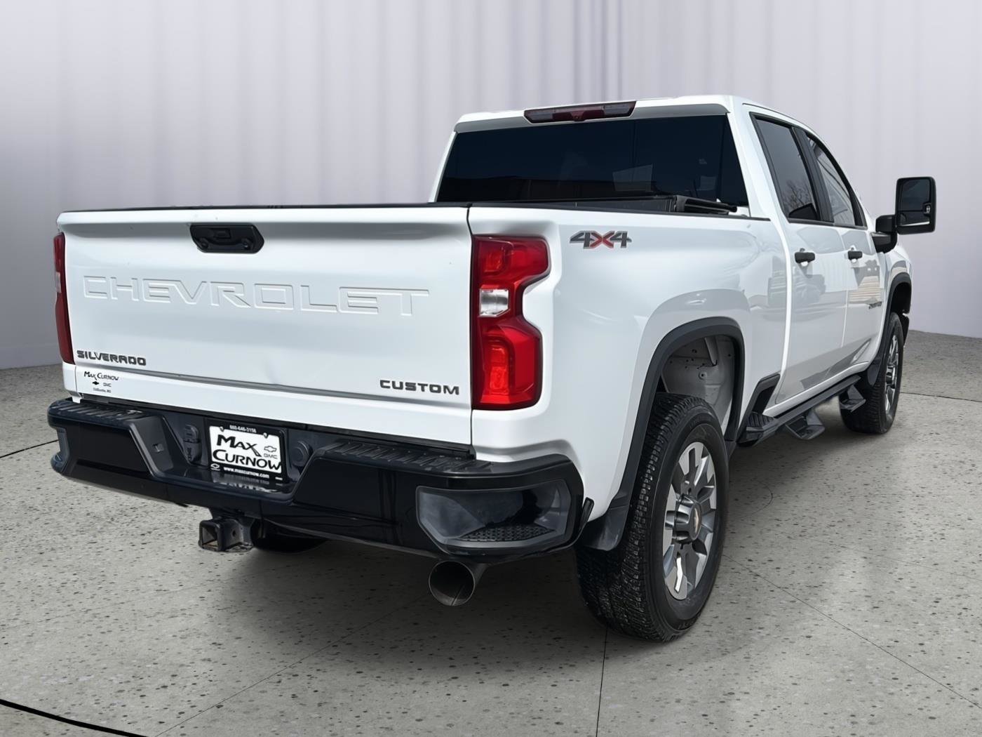 Used 2021 Chevrolet Silverado 2500 Custom w/ Custom Value Package image 6