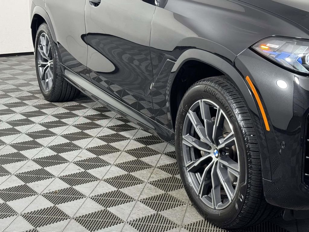 Used 2025 BMW X6 xDrive40i image 12