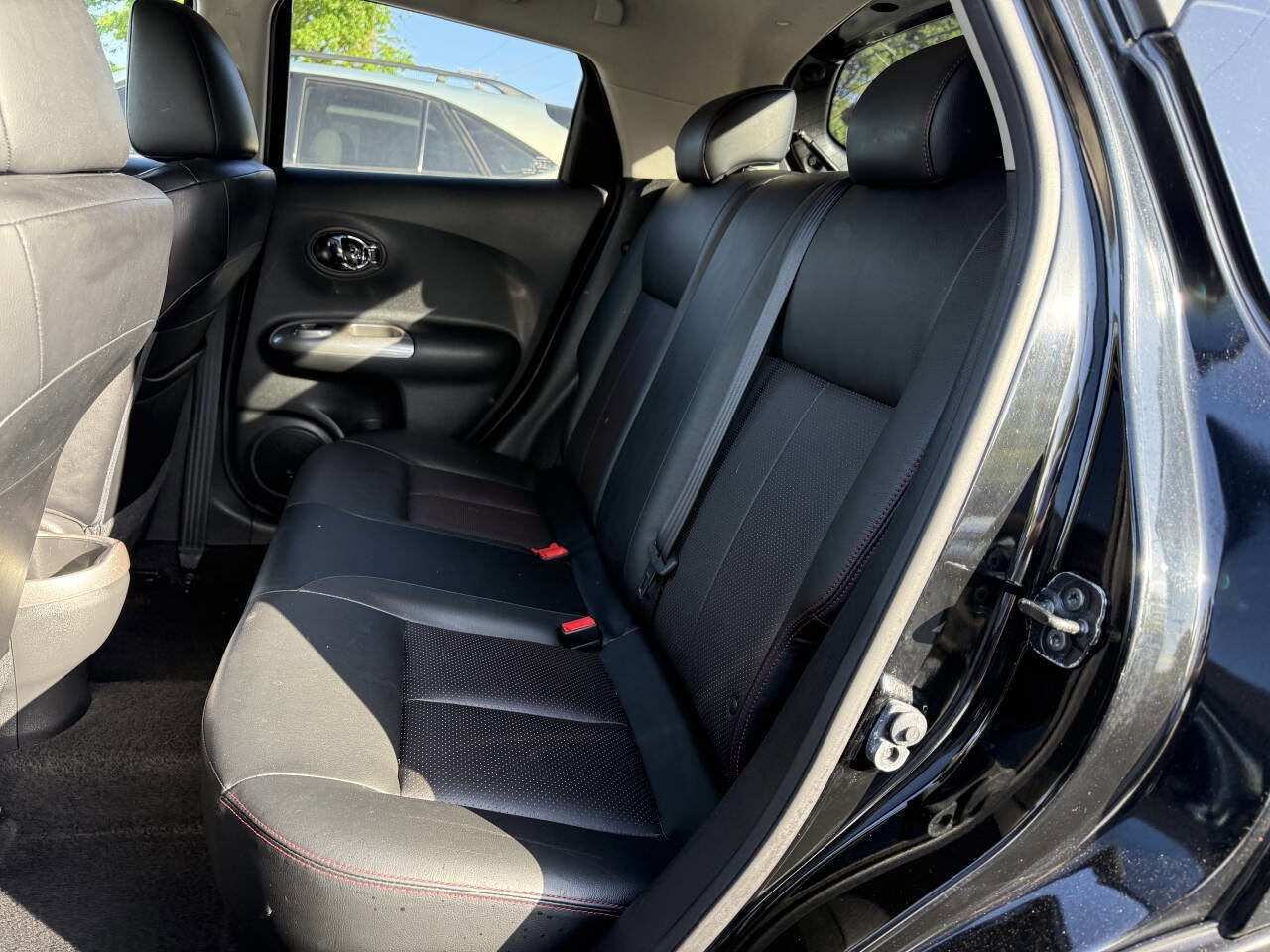 Used 2013 Nissan Juke SL image 11