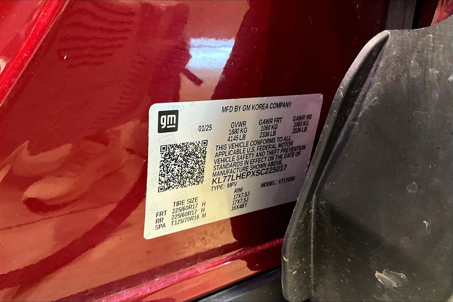 Used 2025 Chevrolet Trax LT FWD image 19