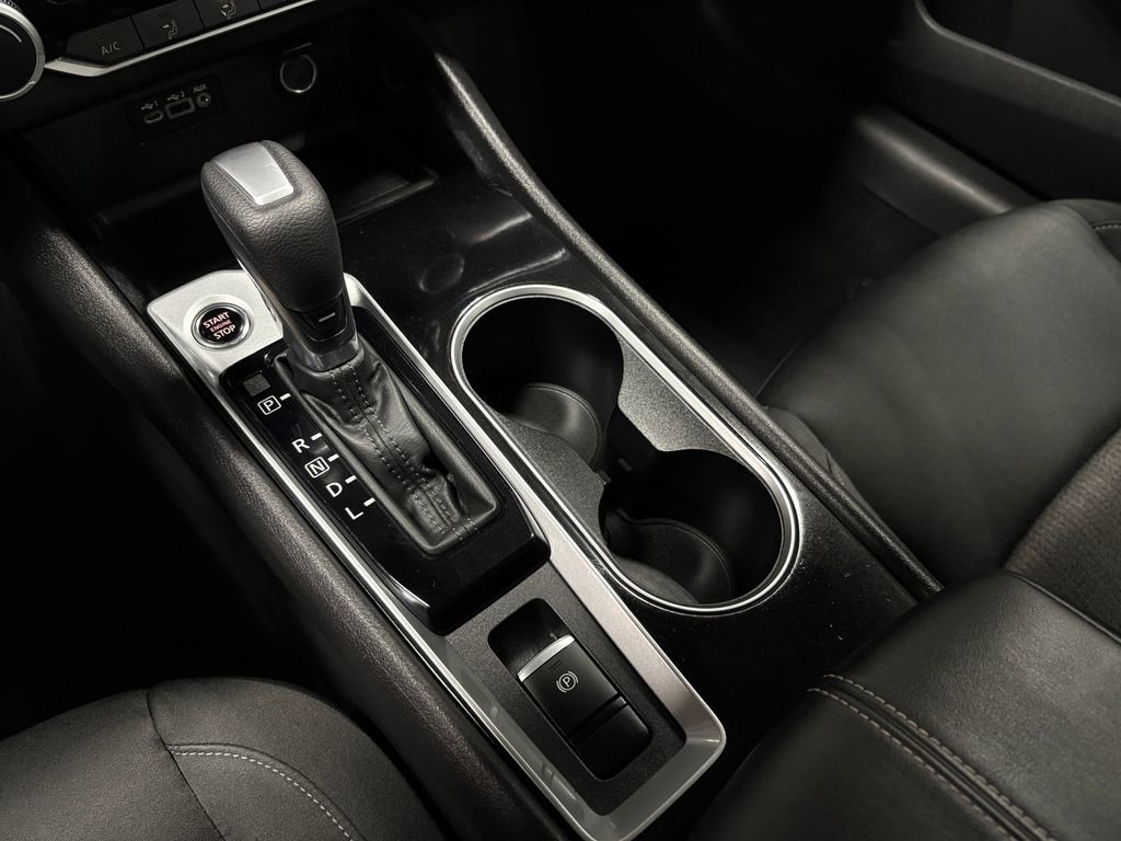 Used 2024 Nissan Altima 2.5 SV image 28