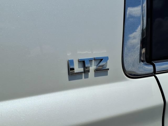 Used 2015 Chevrolet Suburban LTZ AWD/4WD image 13