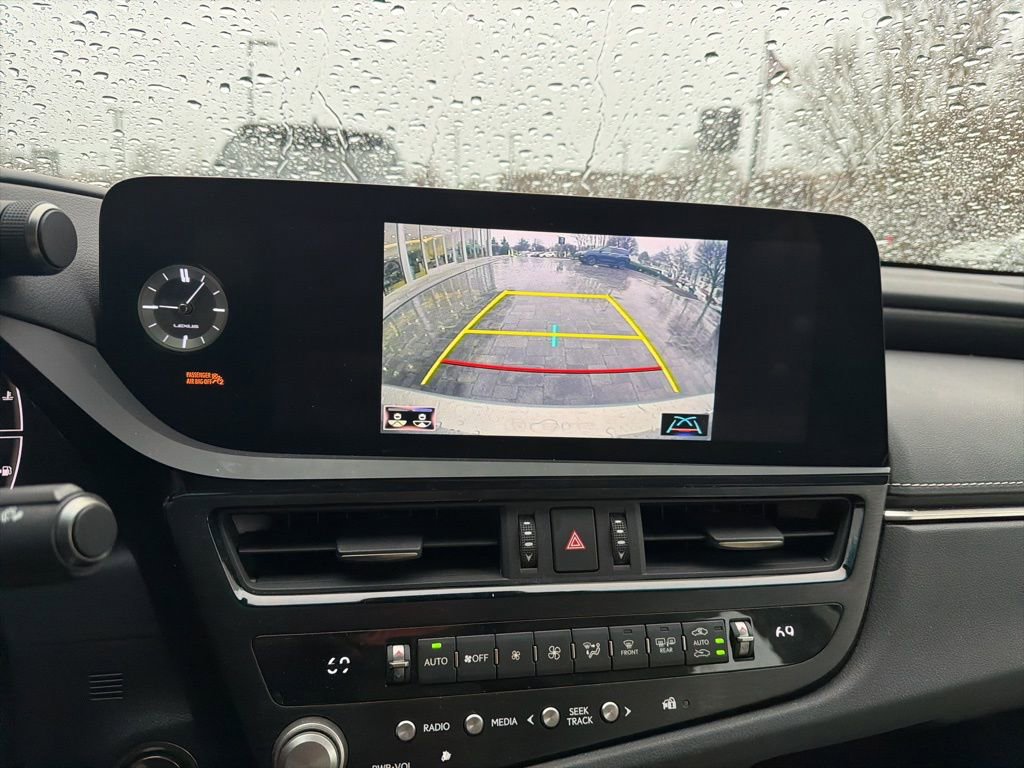 Used 2022 Lexus ES 350 350 w/ Premium Package image 32