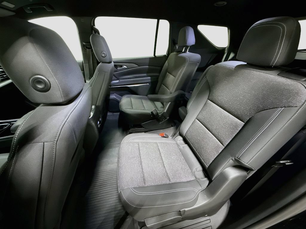 Used 2026 Chevrolet Traverse LT w/ LPO, Floor Liner Package FWD image 25