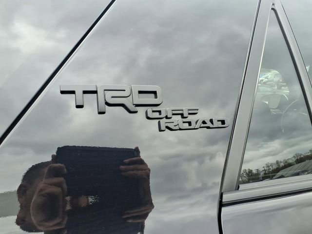 Certified 2023 Toyota 4Runner TRD Off-Road AWD/4WD image 29