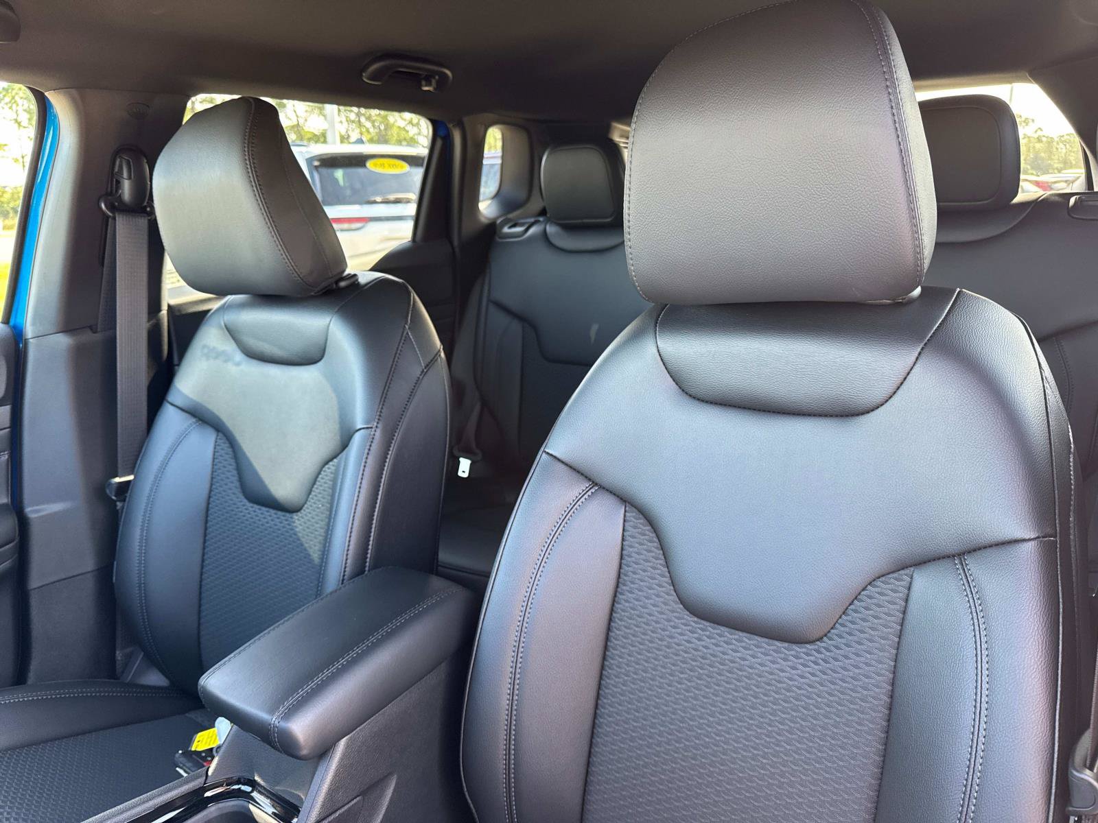 New 2026 Jeep Compass Latitude AWD/4WD image 19