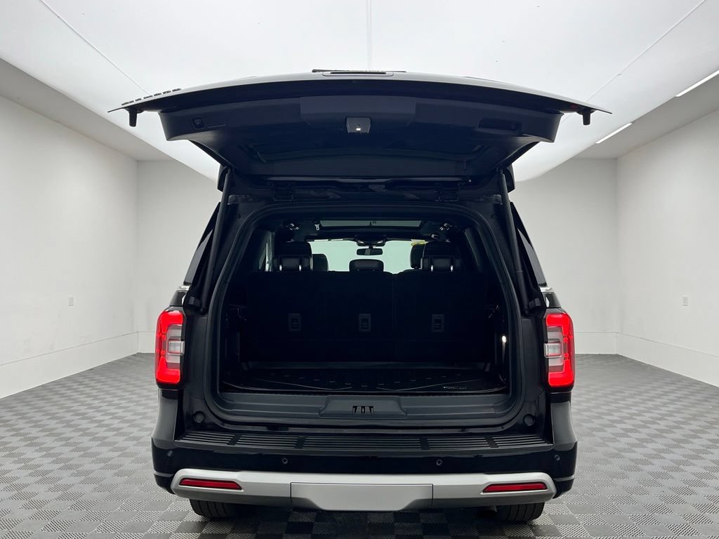 Used 2022 Ford Expedition Platinum AWD/4WD image 11