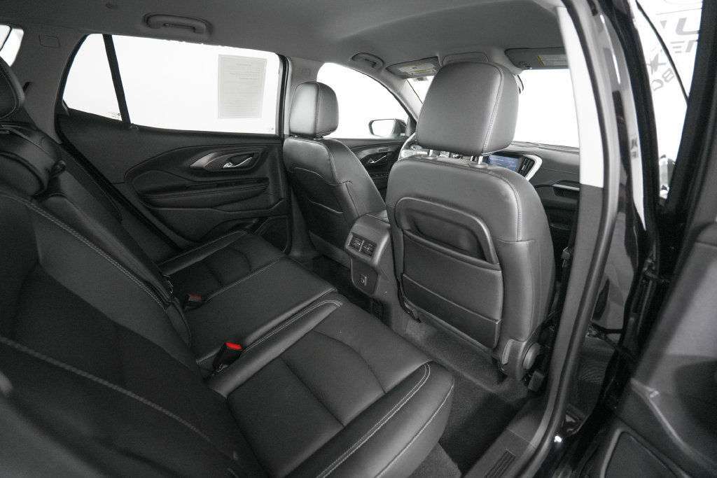 Used 2023 GMC Terrain SLT w/ Infotainment Package II FWD image 18