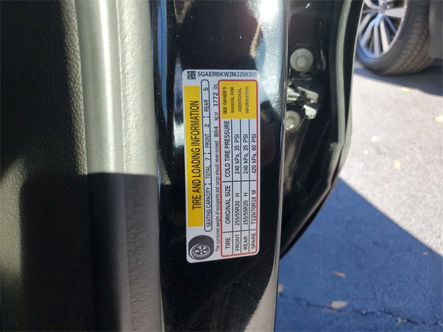 Used 2021 Buick Enclave Essence w/ Sound and Sites Package image 29