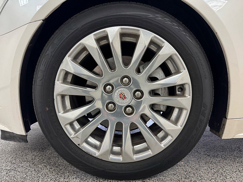 Used 2011 Cadillac CTS Premium RWD image 23