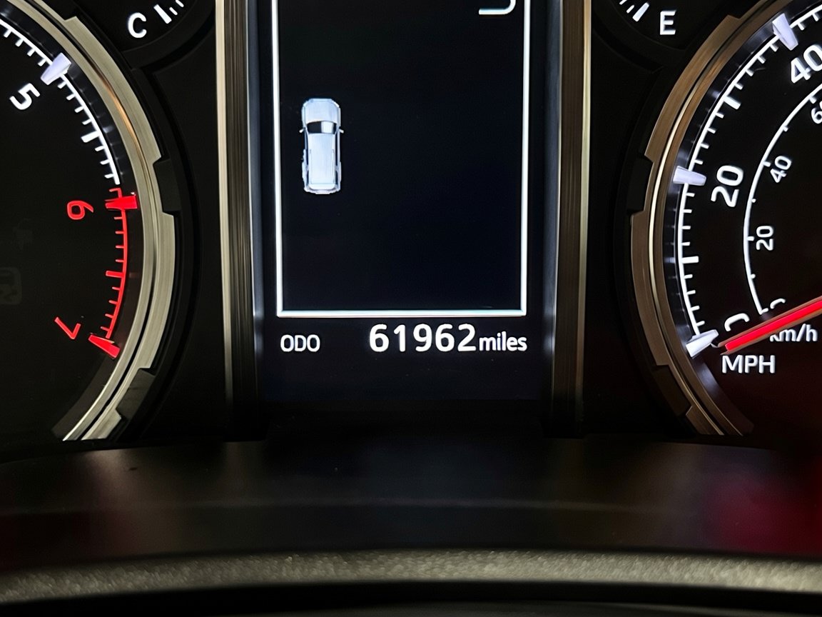 Used 2021 Toyota 4Runner TRD Off-Road Premium w/ Moonroof Package AWD/4WD image 8