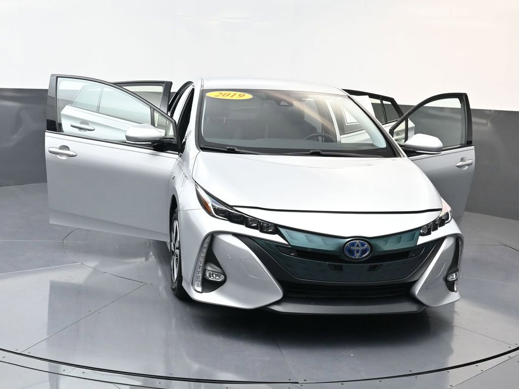 Used 2019 Toyota Prius Prime Advanced image 29