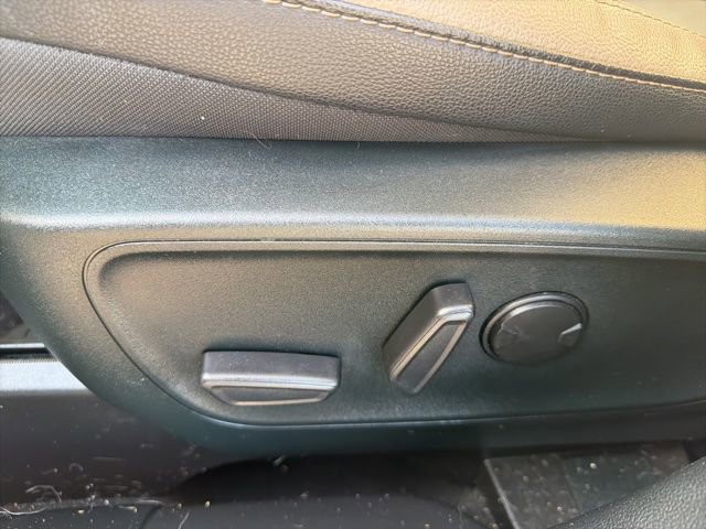 Used 2022 Ford Escape SEL w/ Technology Package image 14