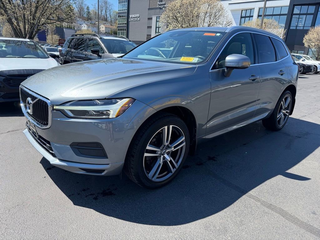Used 2020 Volvo XC60 T6 Momentum w/ Protection Package Premier image 1