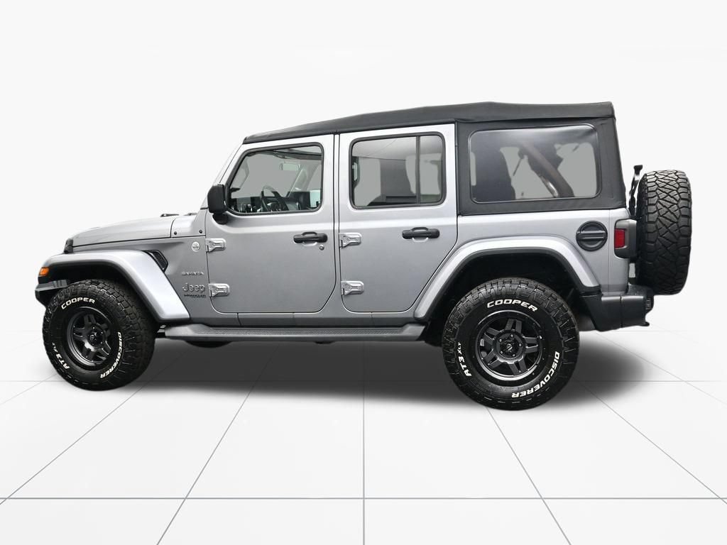 Used 2020 Jeep Wrangler Unlimited Sahara AWD/4WD image 7