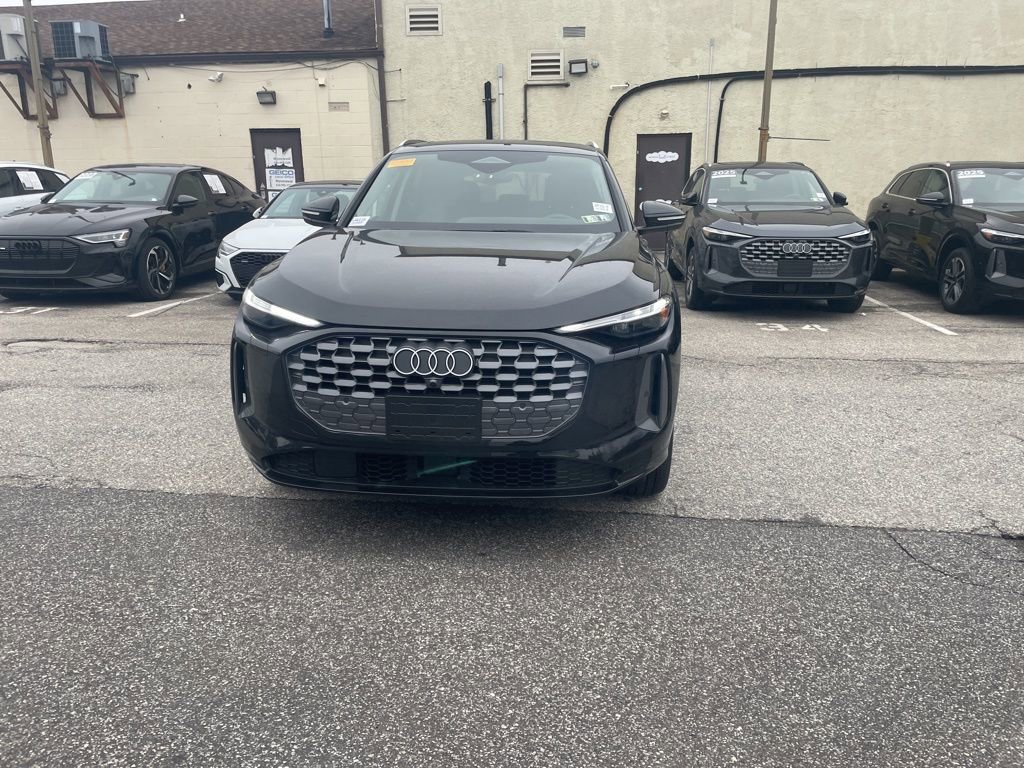 Used 2025 Audi Q5 Premium Plus w/ Premium Plus