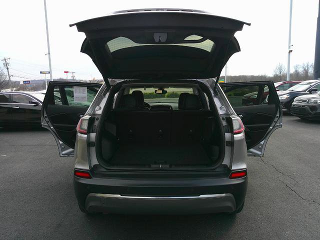 Used 2019 Jeep Cherokee Limited image 5