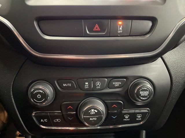 Used 2022 Jeep Cherokee Latitude Lux image 53