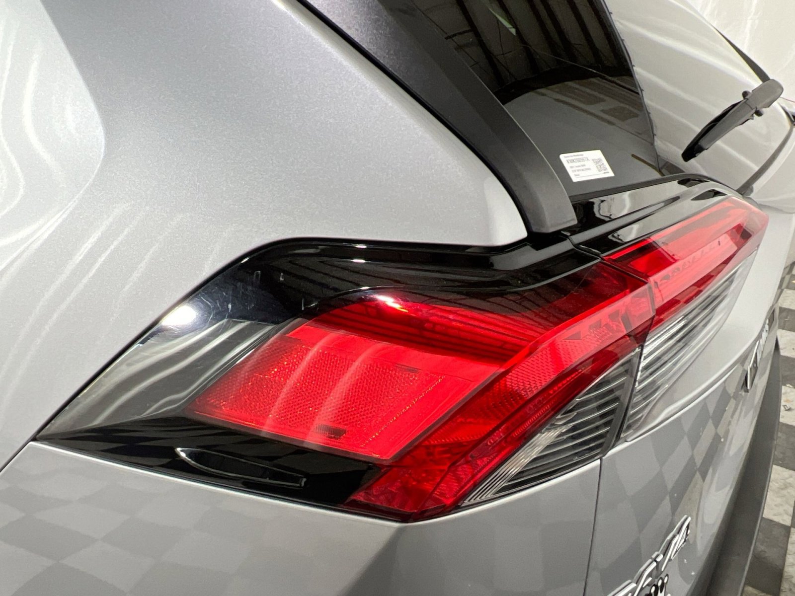 Used 2021 Toyota RAV4 LE AWD/4WD image 15