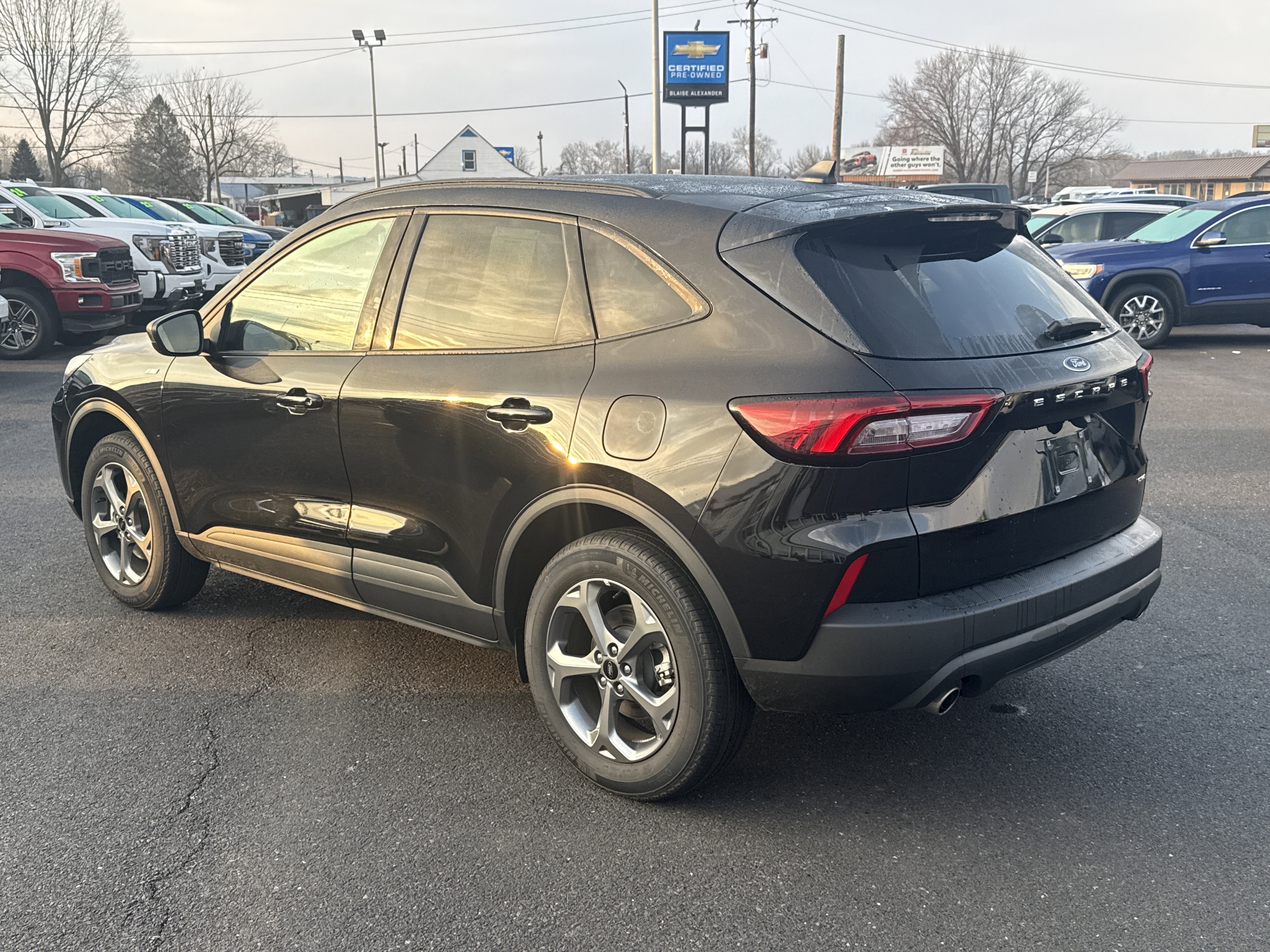 Used 2025 Ford Escape ST-Line image 6