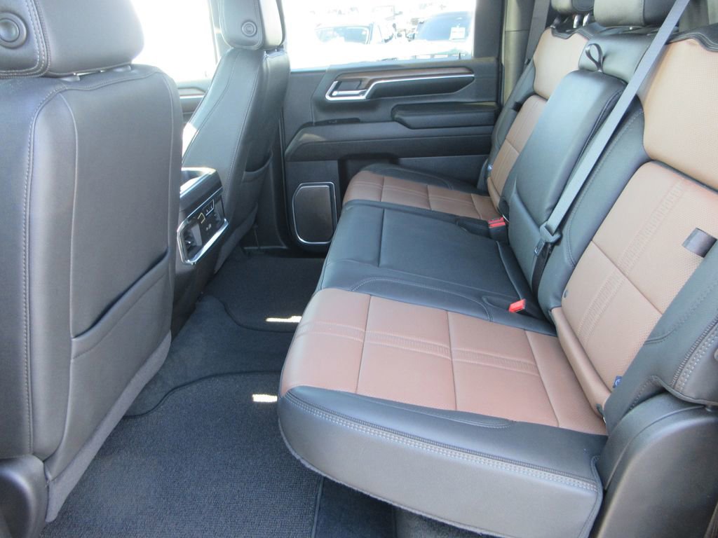 Certified 2025 Chevrolet Silverado 2500 High Country w/ Technology Package image 17