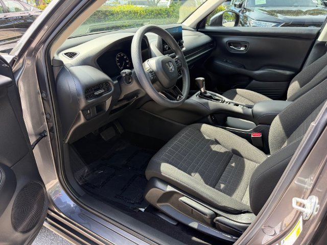 Used 2025 Honda HR-V LX image 12