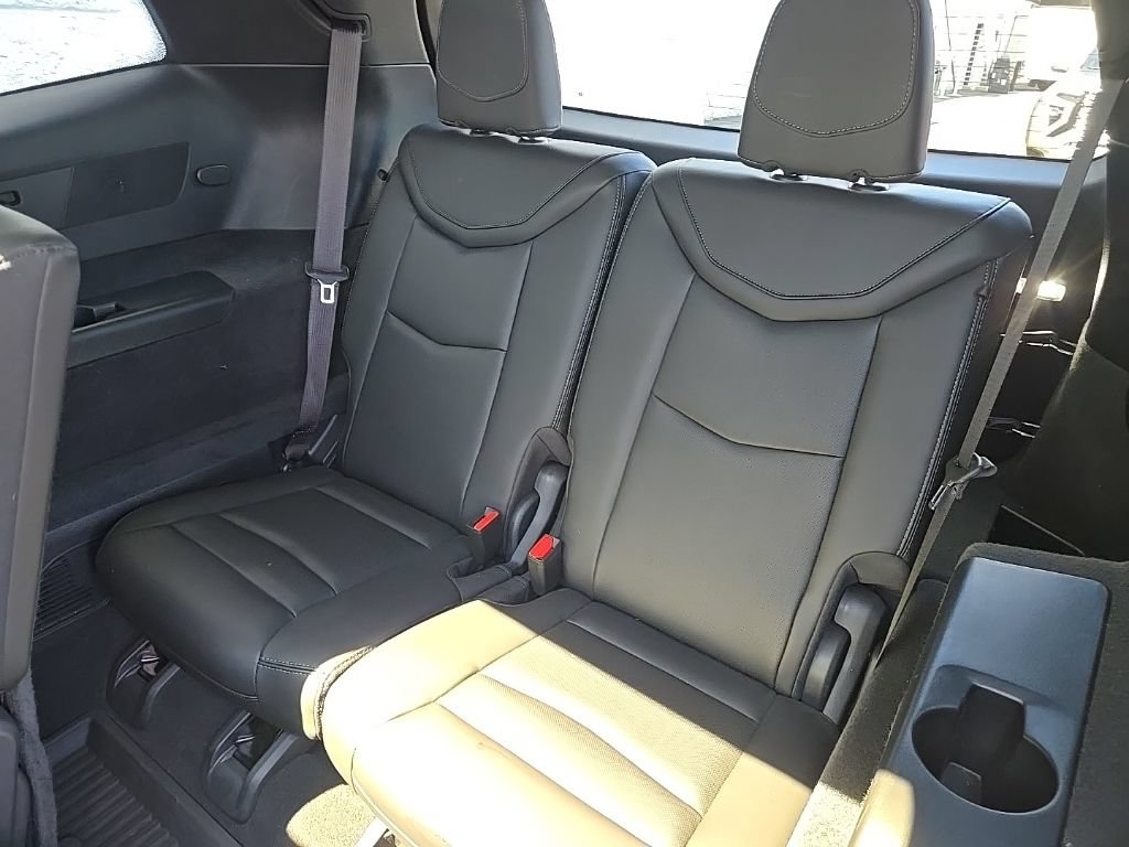 Used 2024 Cadillac XT6 Premium Luxury AWD/4WD image 16