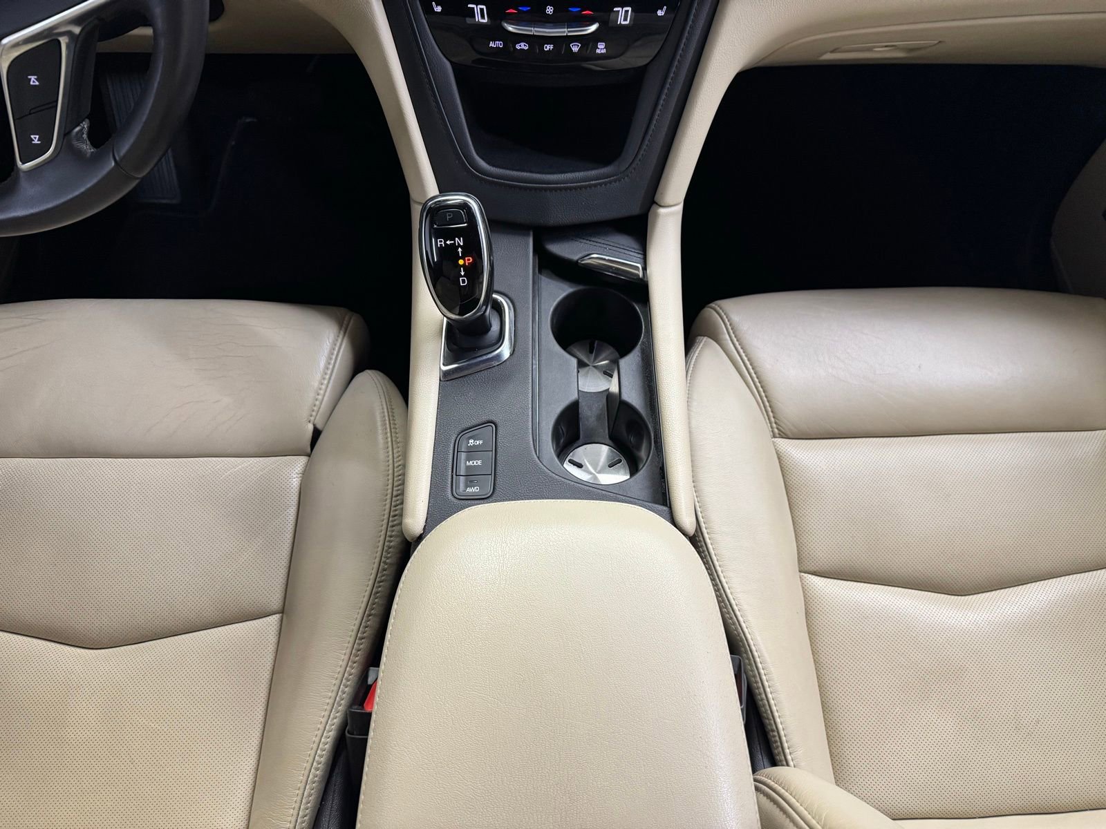 Used 2017 Cadillac XT5 Luxury w/ Driver Awareness Package image 30