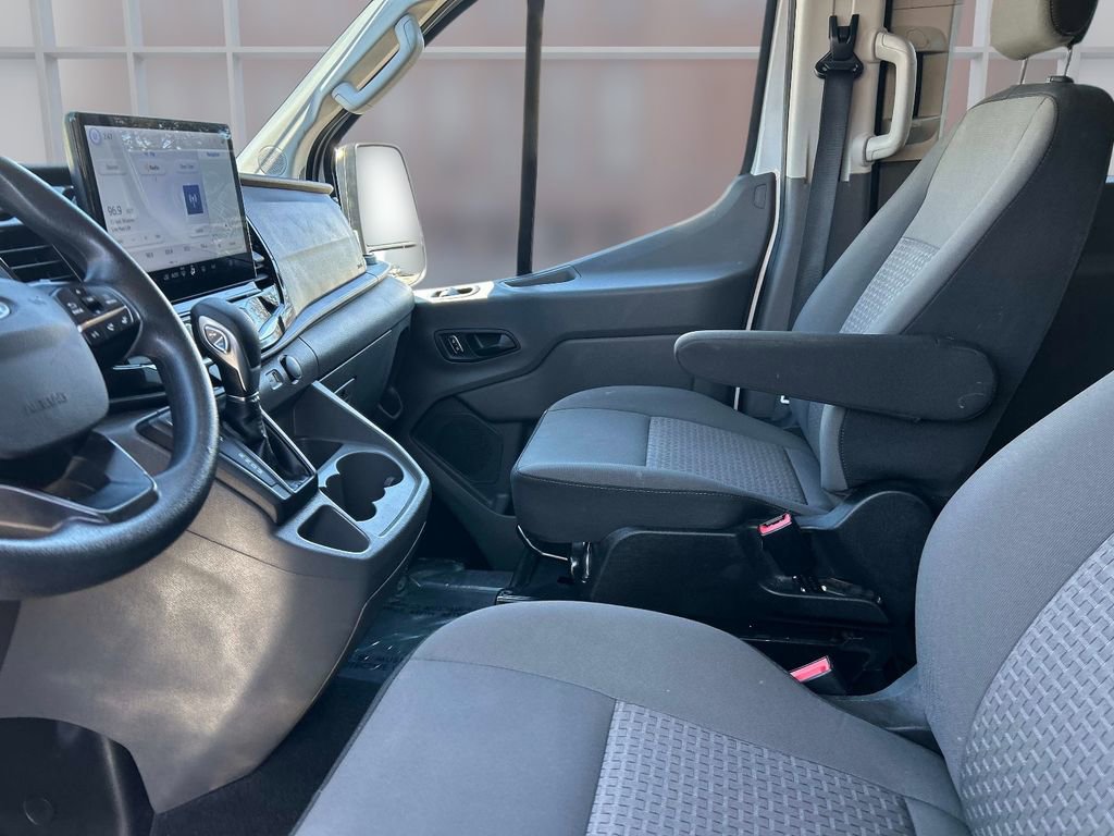 Used 2024 Ford Transit 350 XLT image 23
