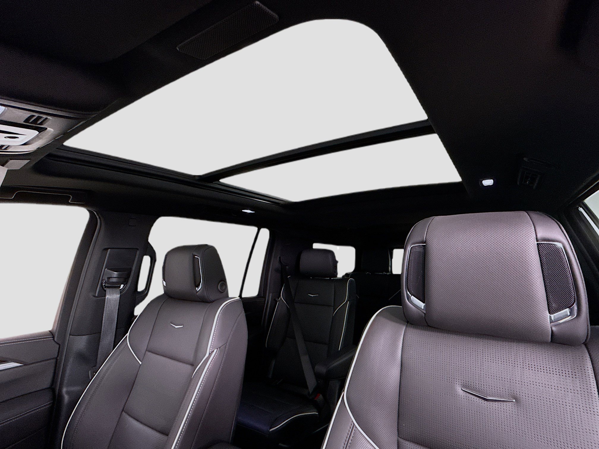 Used 2025 Cadillac Escalade ESV Premium Luxury image 23