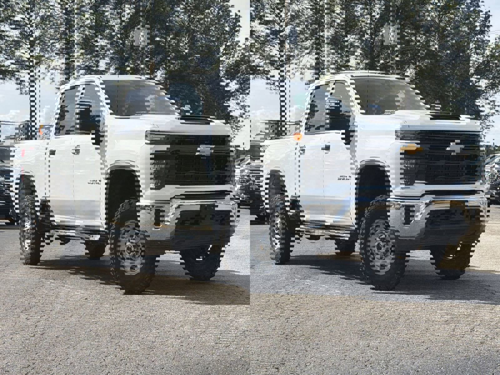 Used 2024 Chevrolet Silverado 2500 W/T w/ WT Convenience Package image 2