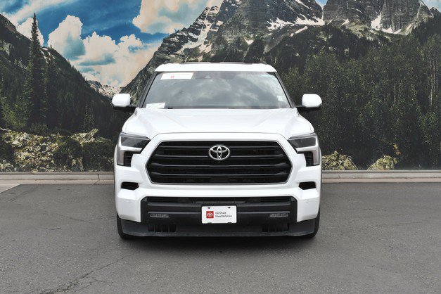 Certified 2025 Toyota Sequoia SR5 AWD/4WD image 5