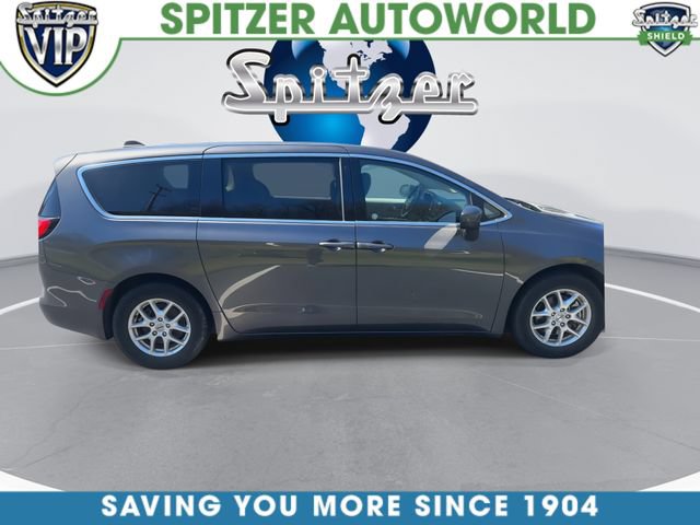 Used 2023 Chrysler Voyager LX FWD image 10