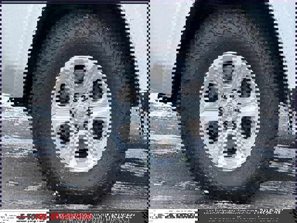 Used 2015 Toyota 4Runner SR5 Premium image 10