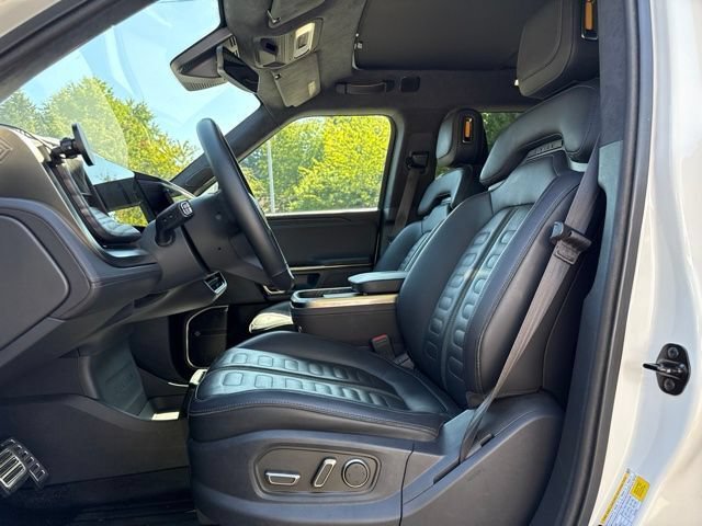 Used 2023 Rivian R1S Adventure AWD/4WD image 7