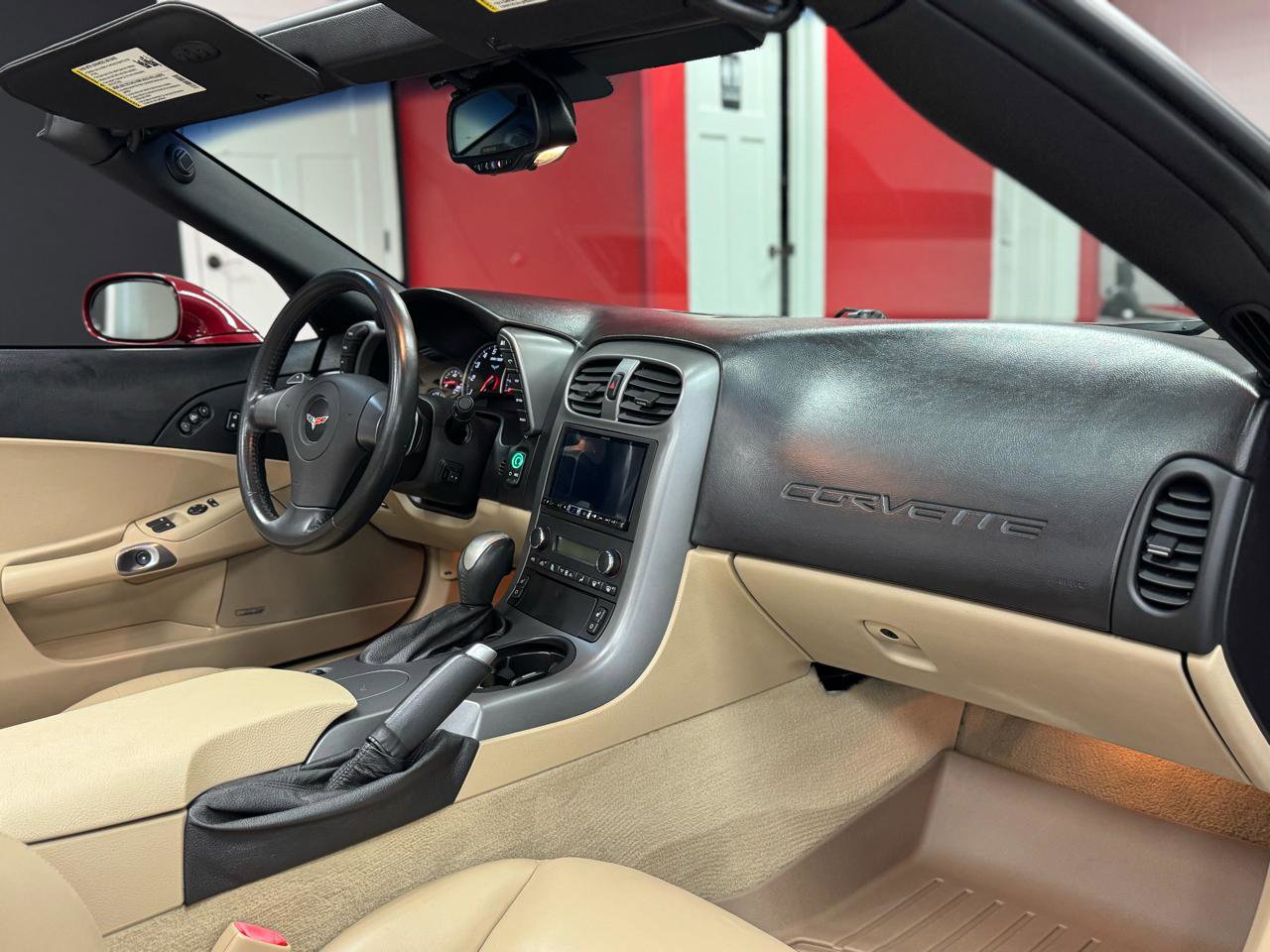 Used 2006 Chevrolet Corvette Convertible w/ Preferred Equipment Group image 45