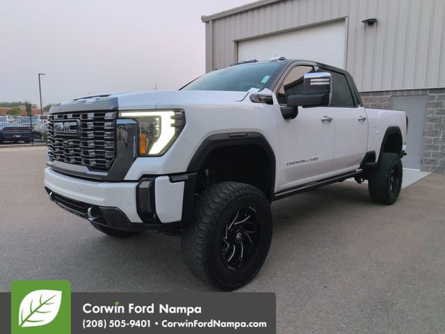 Used 2024 GMC Sierra 3500 Denali Ultimate AWD/4WD image 7