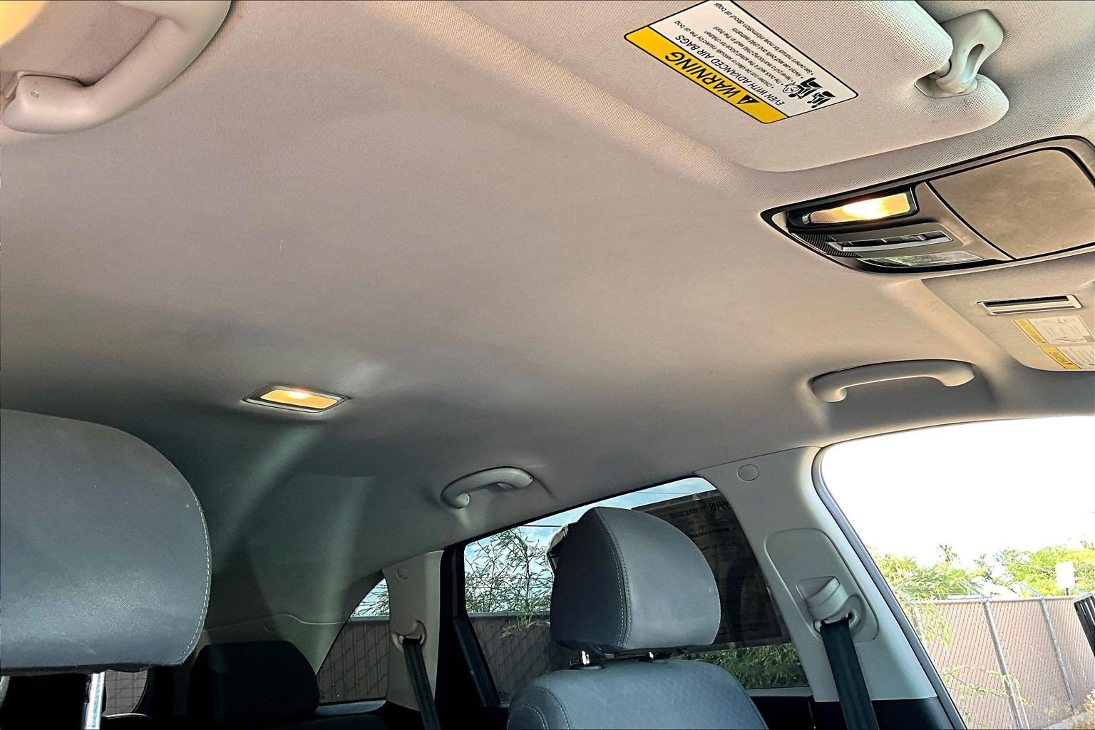 Used 2018 Kia Sorento FWD image 15