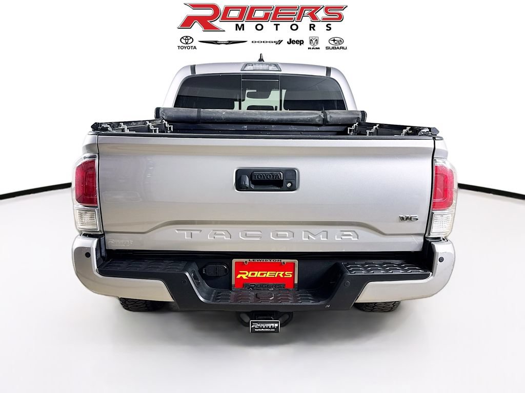 Certified 2021 Toyota Tacoma TRD Off-Road w/ Technology Package AWD/4WD image 12