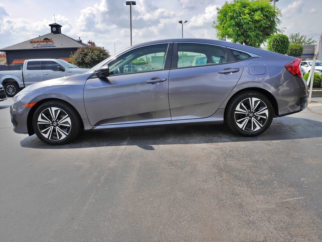 Used 2018 Honda Civic EX-L image 4
