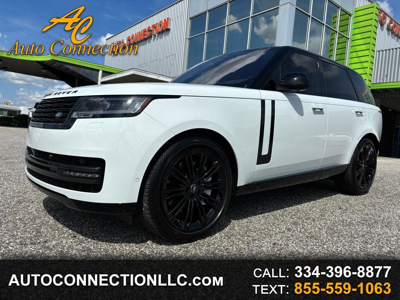Used 2023 Land Rover Range Rover SE image 1