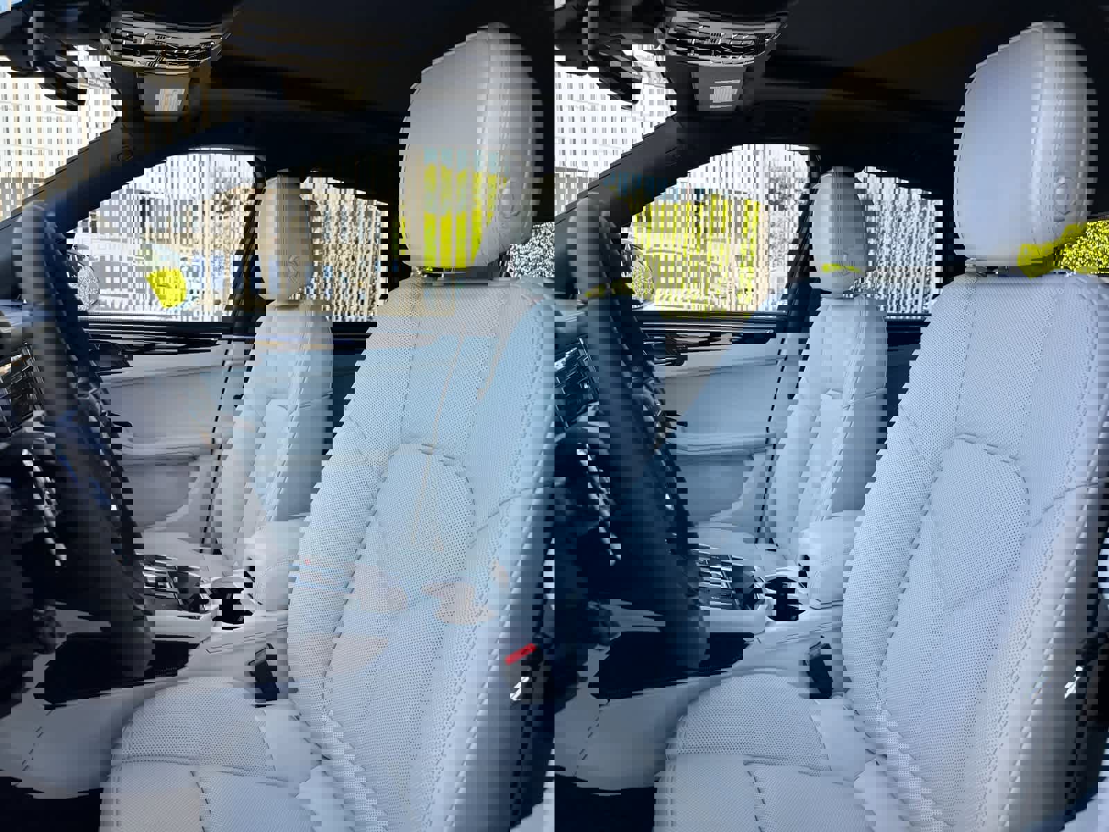 New 2026 Porsche Macan AWD/4WD image 5