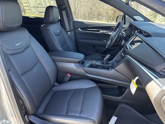 New 2026 Cadillac XT5 Premium Luxury w/ Driver Assist Package FWD image 21