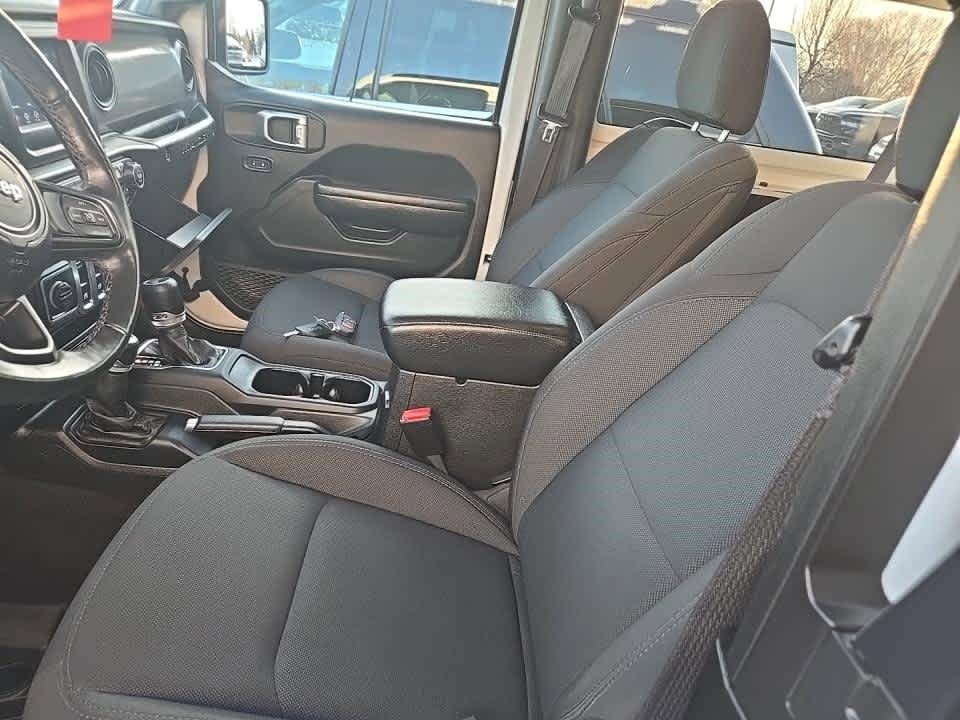 Used 2022 Jeep Wrangler Willys image 7